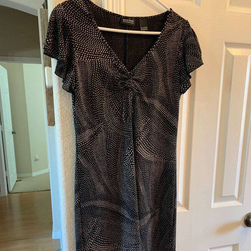 New York Company sleeveless black polka dot dress